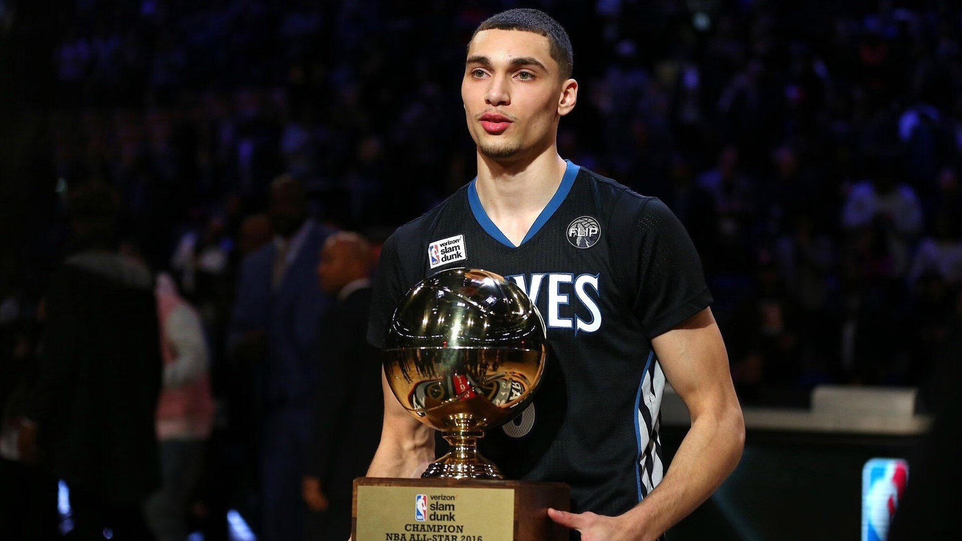 _奇才队展现团队实力，争夺季后赛席位_，奇才队队员名单